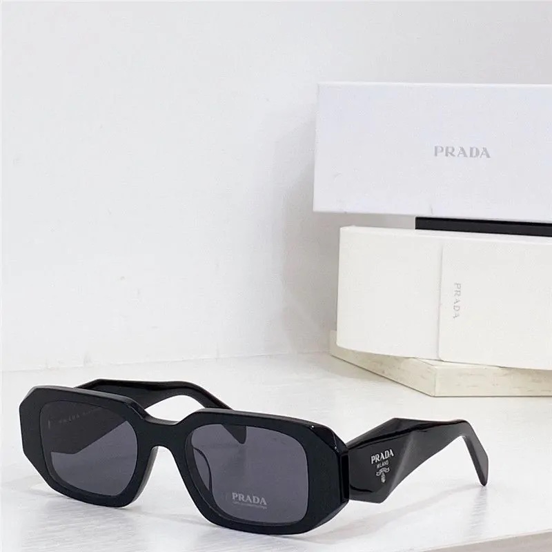 Prada zwart